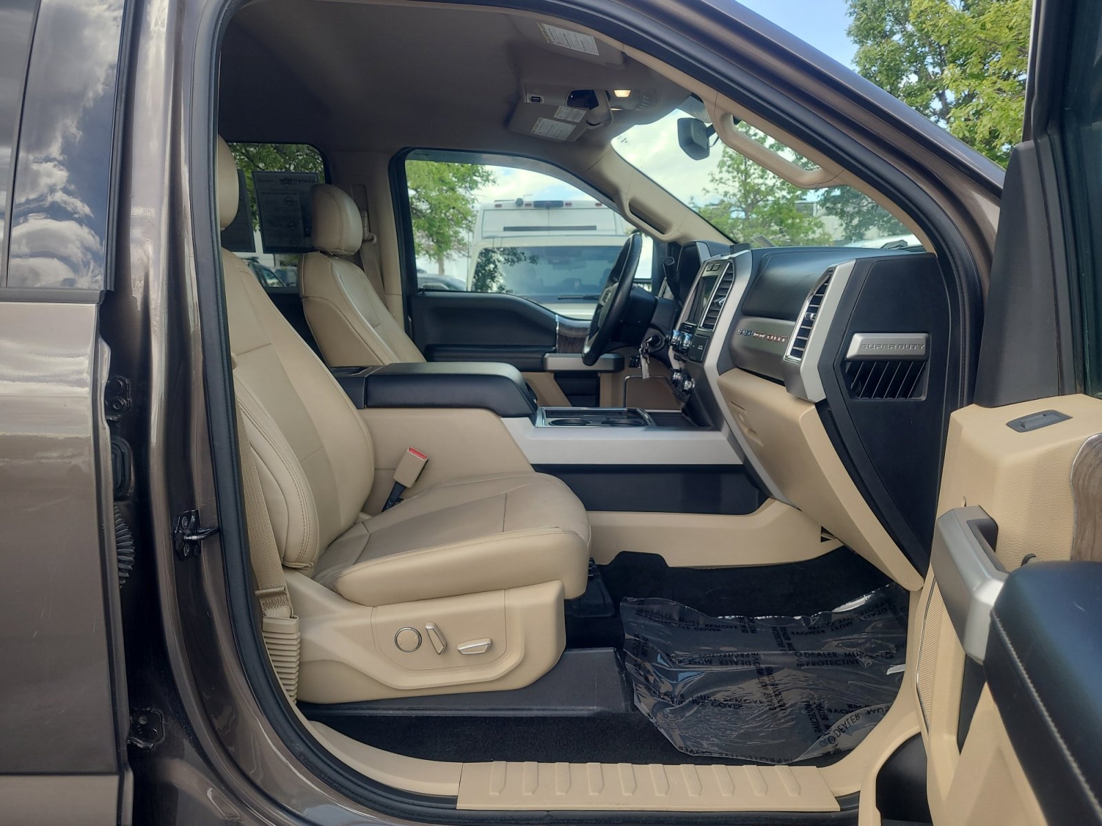 Certified 2017 Ford F250 Lariat w/ Chrome Package AWD/4WD image 19