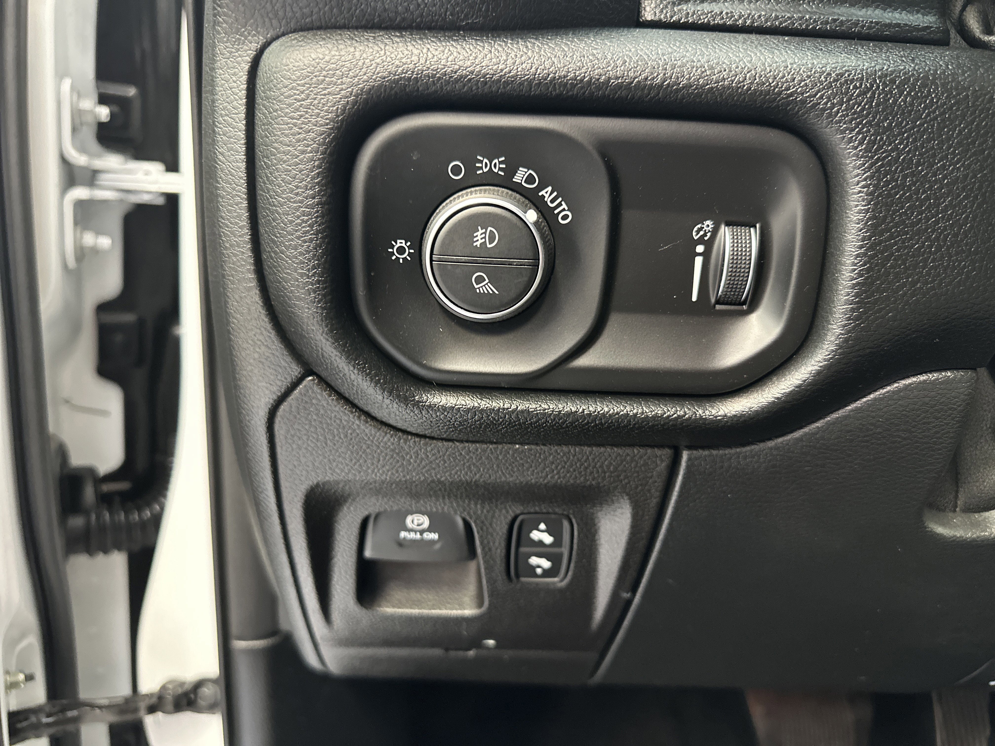 Used 2022 RAM 1500 Big Horn image 24