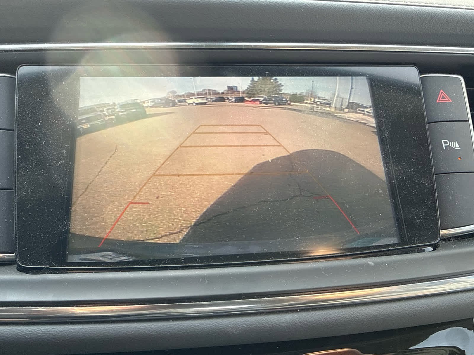 Used 2019 Buick Enclave Essence AWD/4WD image 11