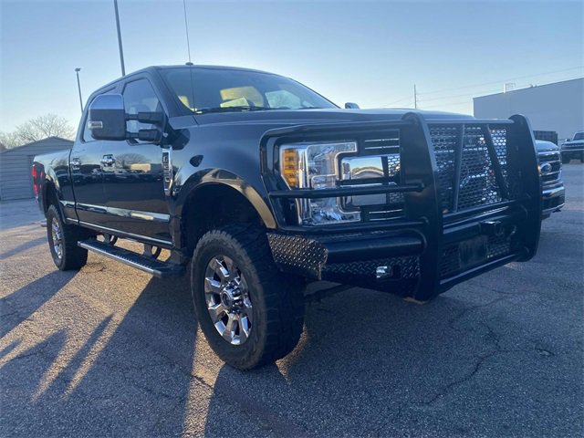 Certified 2017 Ford F250 Lariat w/ Lariat Ultimate Package image 3