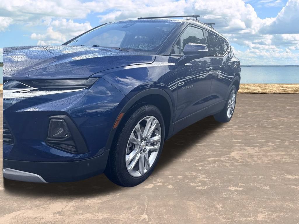 Used 2022 Chevrolet Blazer LT w/ Sound & Technology Package AWD/4WD image 2