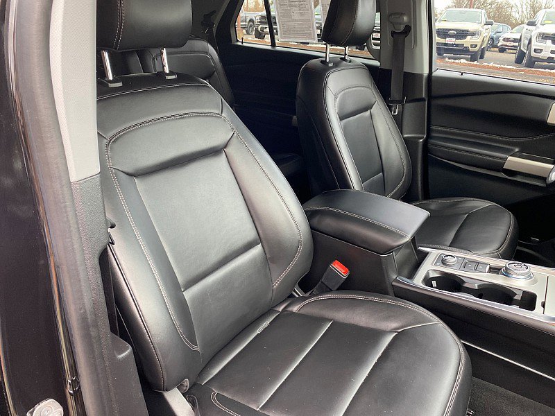Certified 2023 Ford Explorer XLT w/ Equipment Group 202A image 29