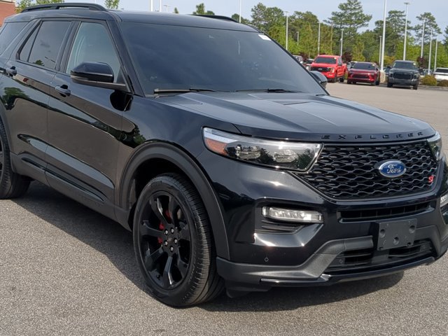 Certified 2024 Ford Explorer ST w/ Equipment Group 401A AWD/4WD image 10
