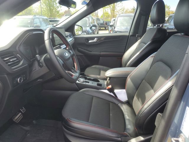 Certified 2024 Ford Escape ST-Line w/ Tech Pack #1 AWD/4WD image 13