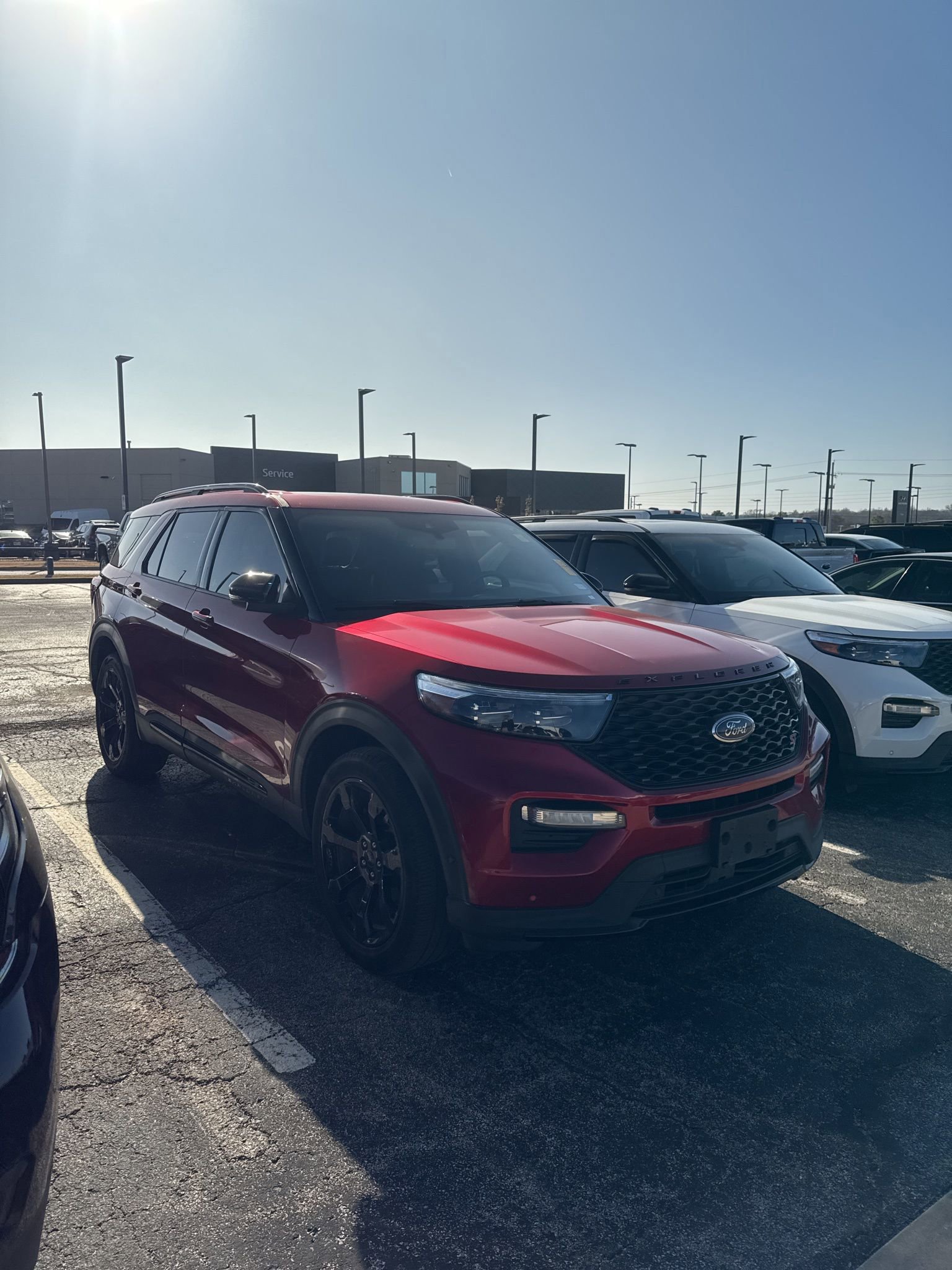 Certified 2020 Ford Explorer ST w/ ST Street Pack image 4