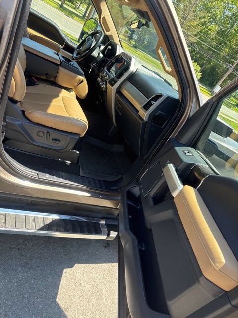 Certified 2022 Ford F350 Lariat w/ Chrome Package AWD/4WD image 19