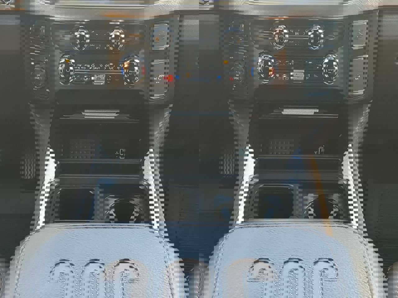 Certified 2024 Ford F350 King Ranch image 17