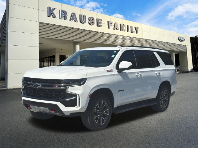 Used 2022 Chevrolet Tahoe Z71 w/ Luxury Package AWD/4WD image 3