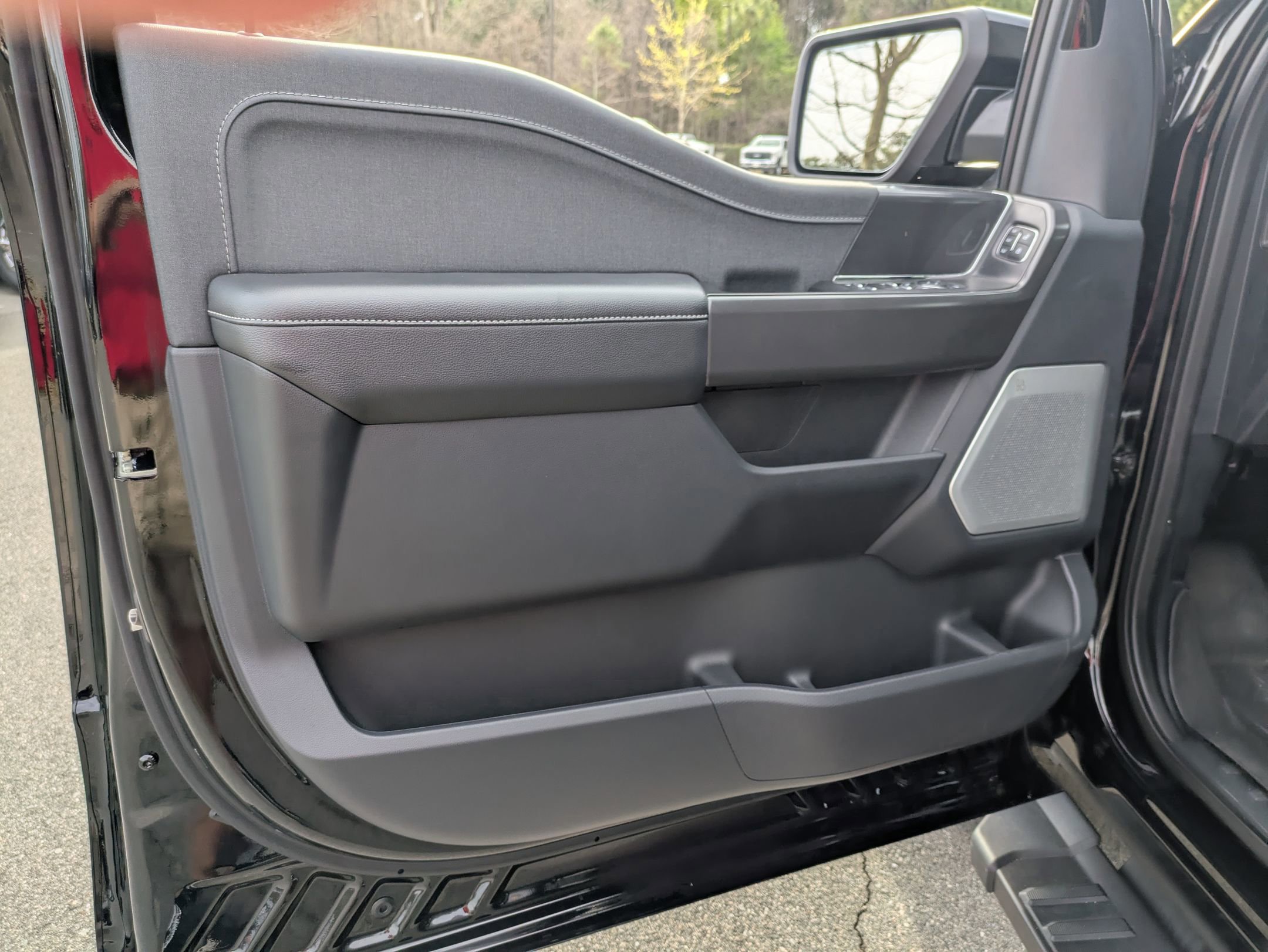 Certified 2024 Ford F150 Lariat w/ Equipment Group 502A High image 12