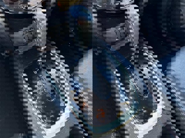 Used 2016 Nissan Rogue SL w/ SL Premium Package image 34