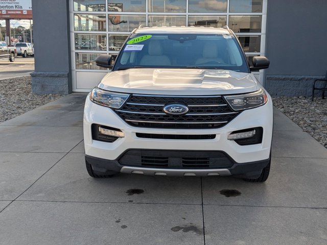 Certified 2022 Ford Explorer XLT w/ Equipment Group 202A image 9