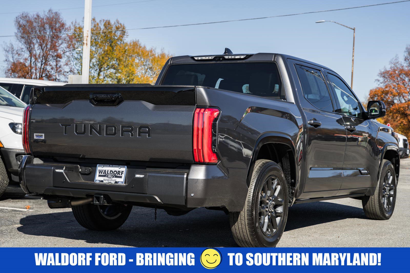 Used 2023 Toyota Tundra Platinum image 3