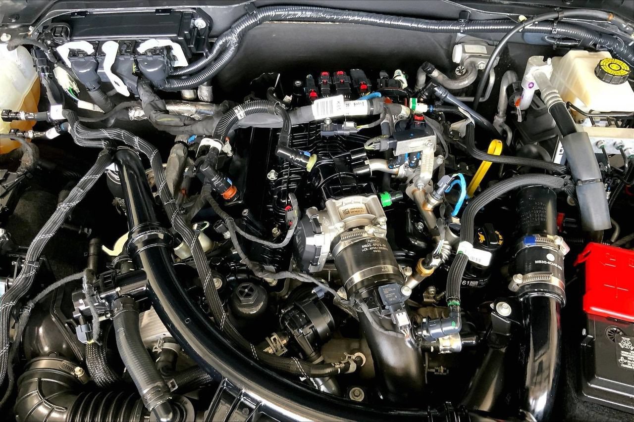 Certified 2022 Ford Bronco Wildtrak AWD/4WD image 32