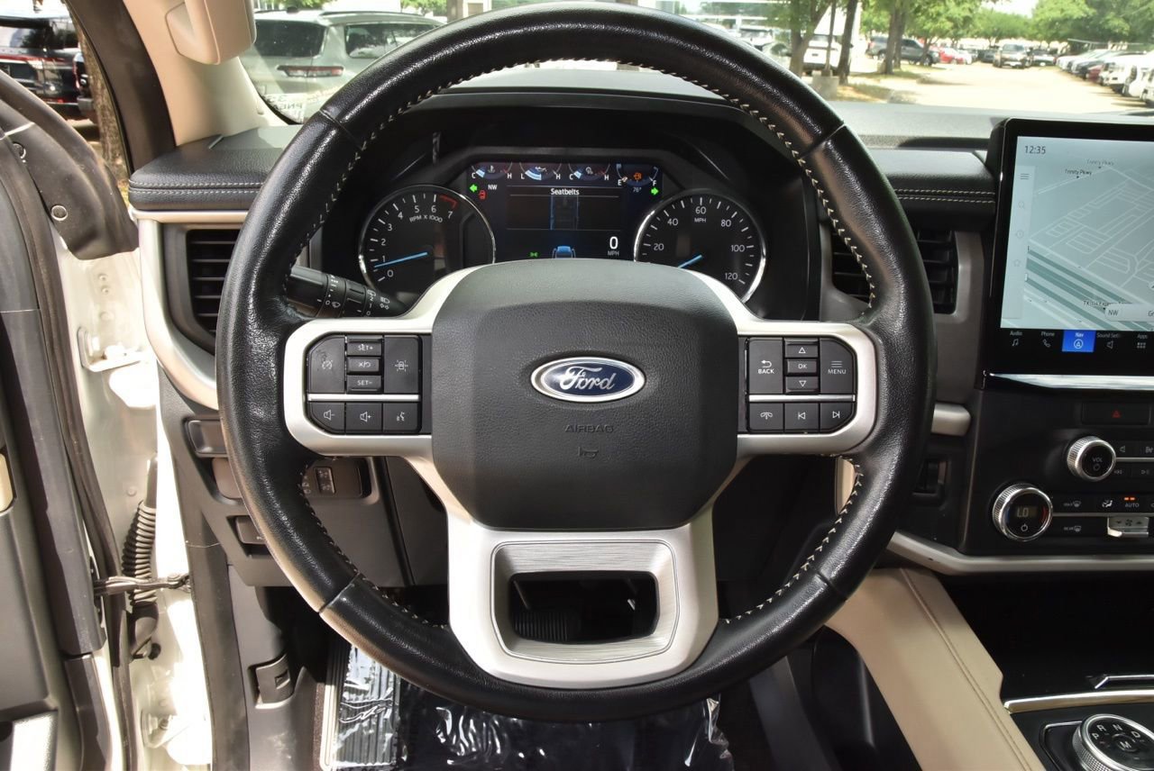 Certified 2022 Ford Expedition XLT image 24