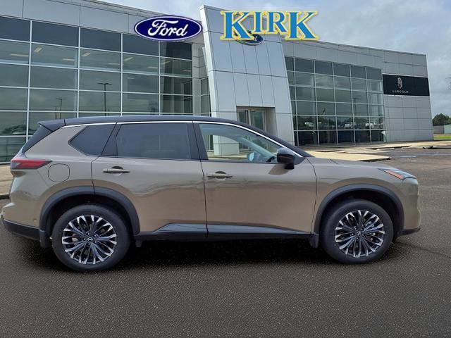Used 2025 Nissan Rogue SL w/ Tech Package AWD/4WD image 6