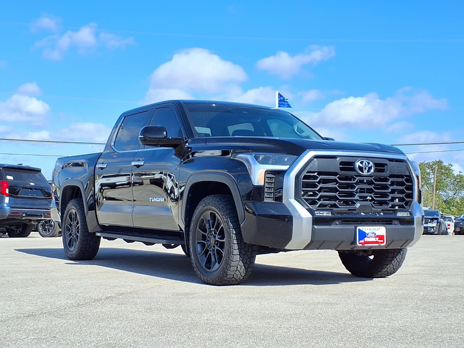 Used 2023 Toyota Tundra Limited w/ TRD Off-Road Package AWD/4WD image 3