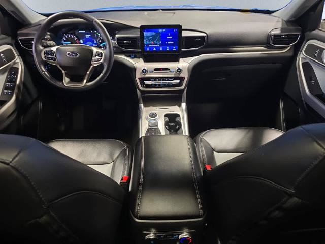 Certified 2023 Ford Explorer XLT w/ Equipment Group 202A AWD/4WD image 6