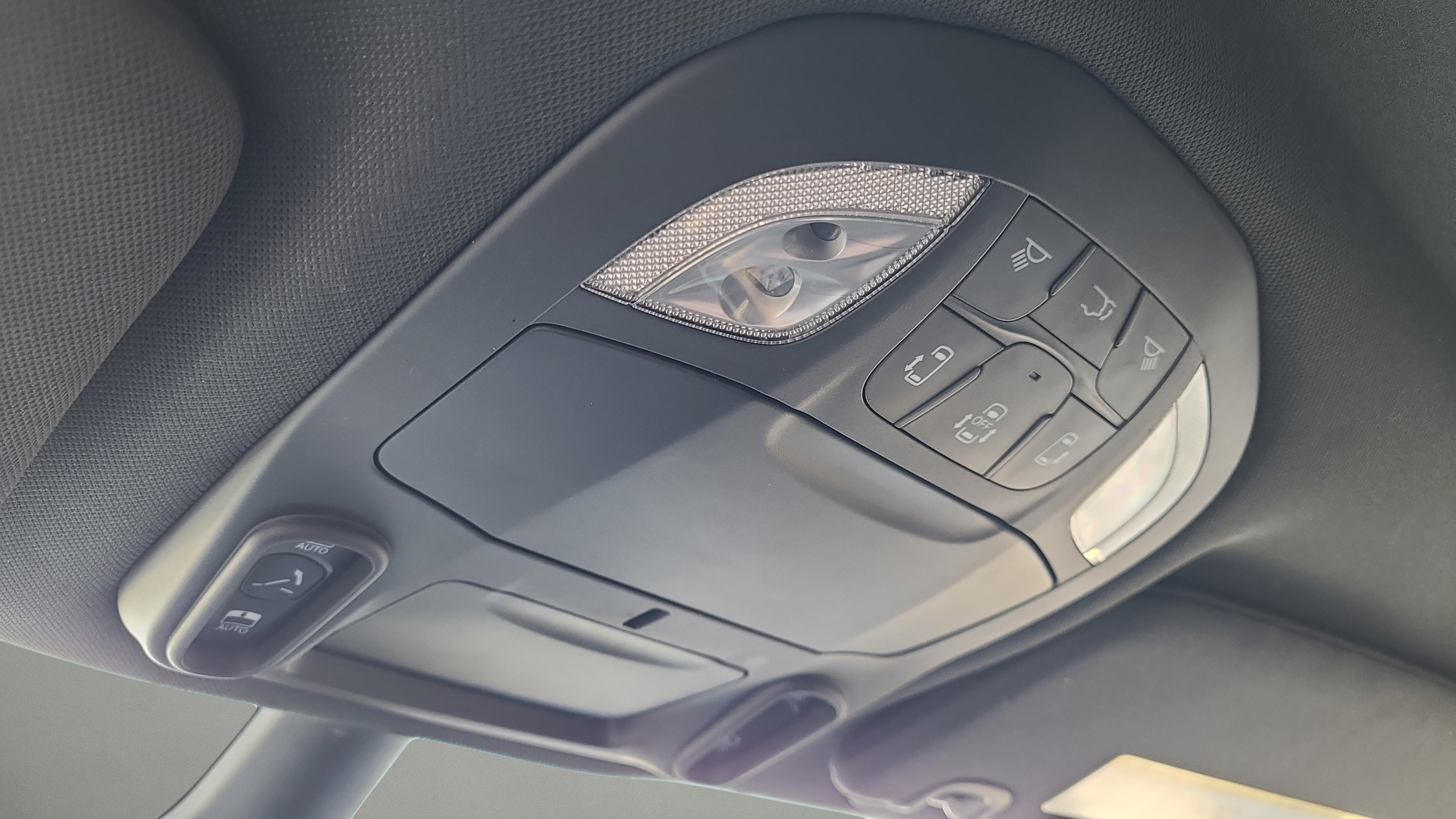 Used 2025 Chrysler Pacifica Limited FWD image 24