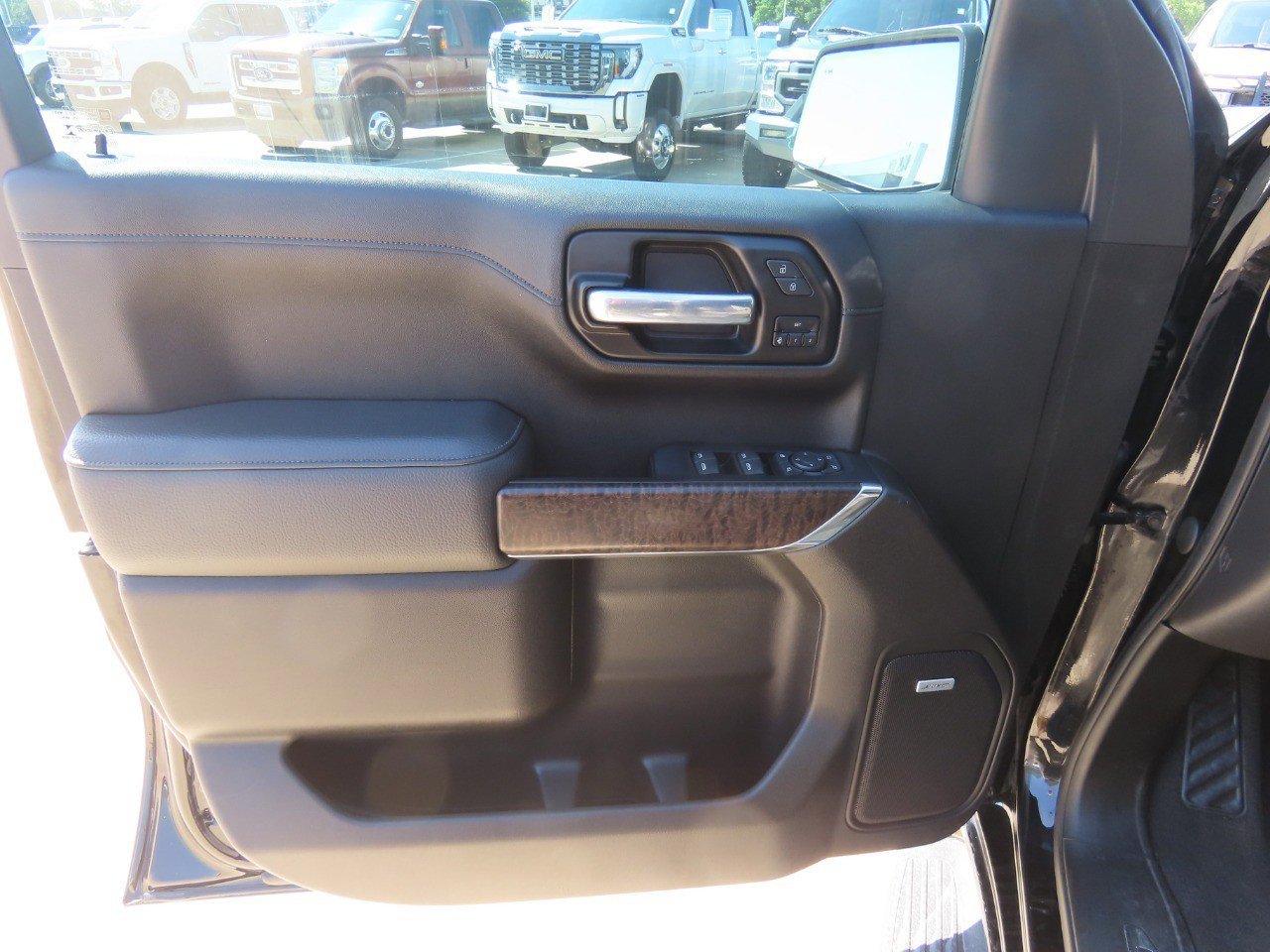 Used 2021 GMC Sierra 1500 Denali w/ Driver Alert Package II AWD/4WD image 24