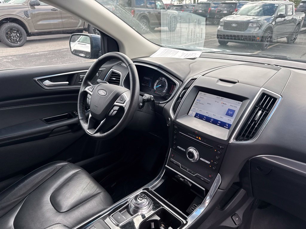 Certified 2019 Ford Edge Titanium FWD image 38