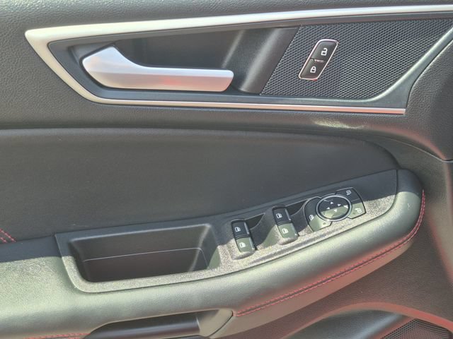 Certified 2024 Ford Edge ST-Line AWD/4WD image 13