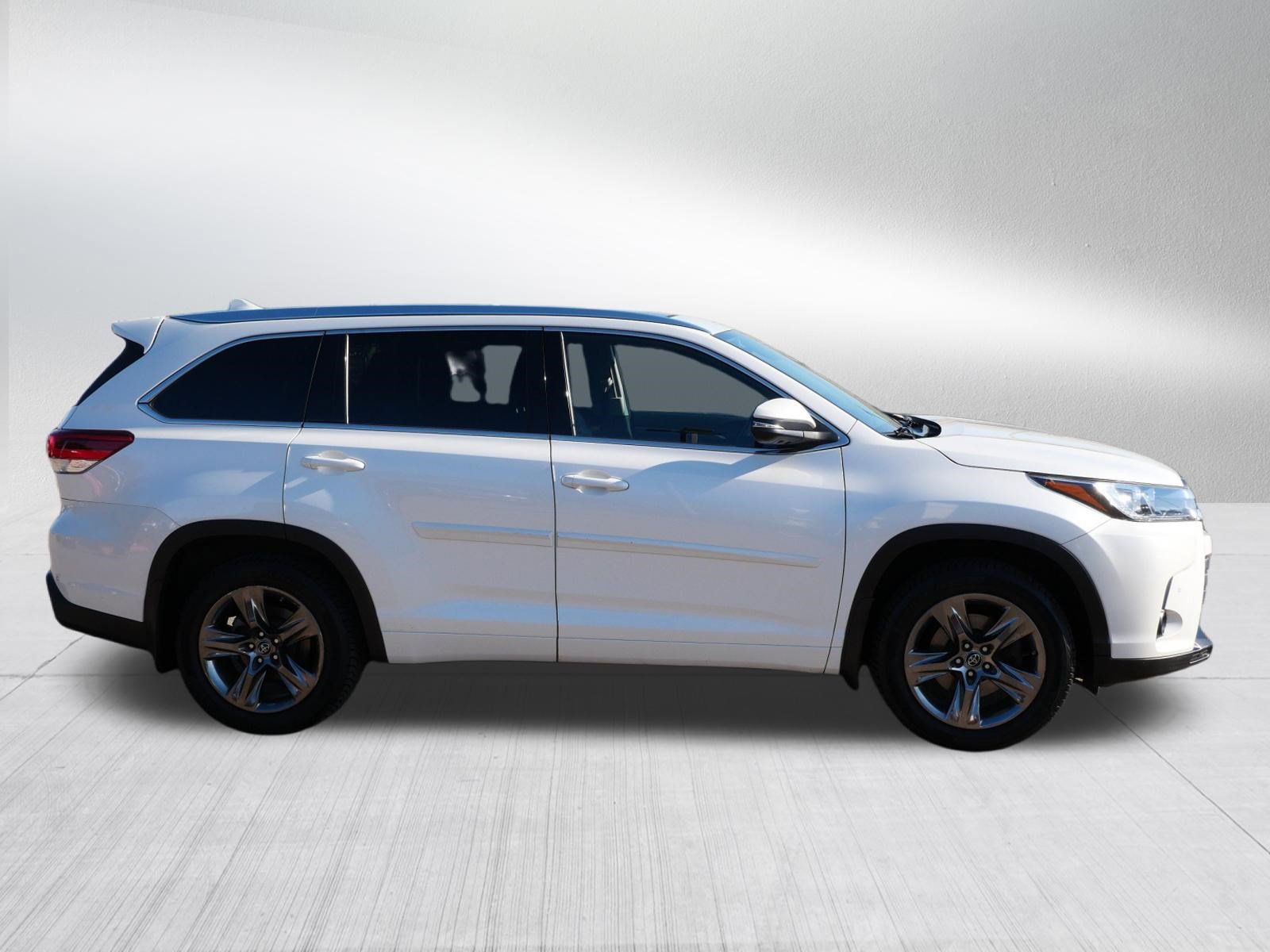 Used 2017 Toyota Highlander Limited Platinum w/ Protection Package #3 AWD/4WD image 8