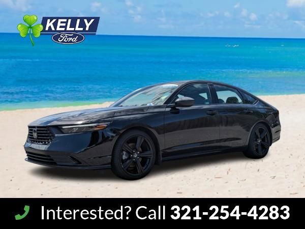 Used 2025 Honda Accord Sport image 1