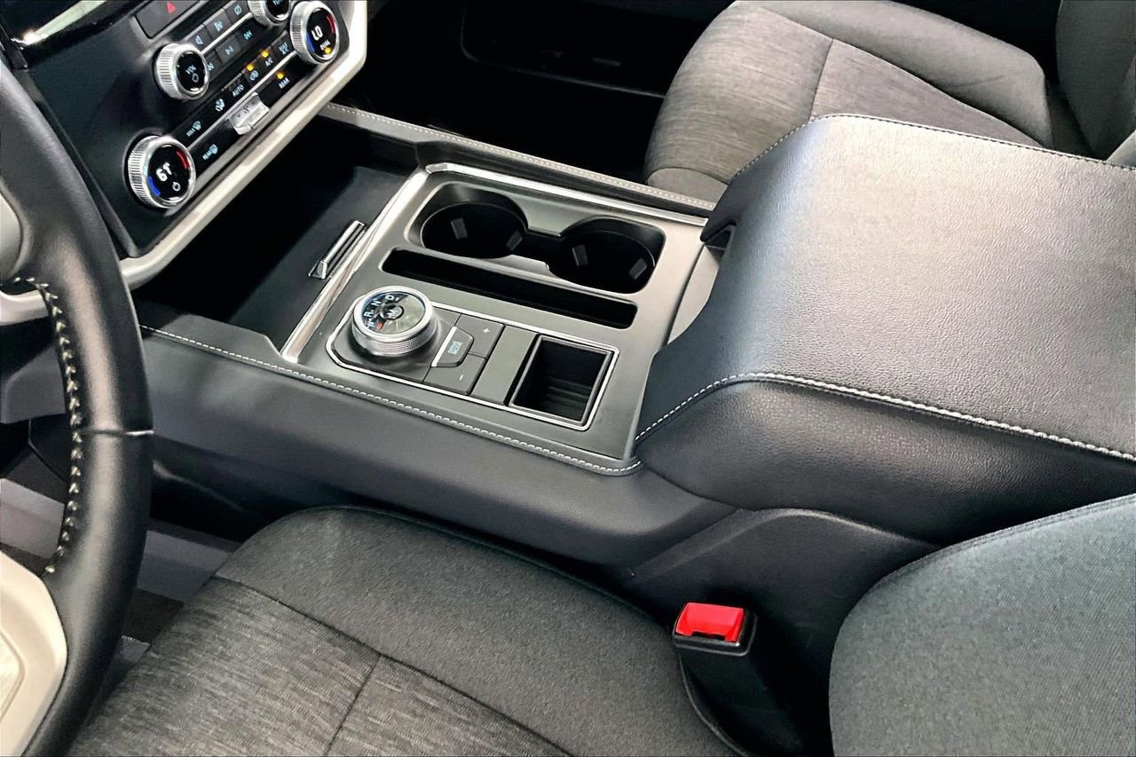 Certified 2023 Ford Expedition XLT image 18