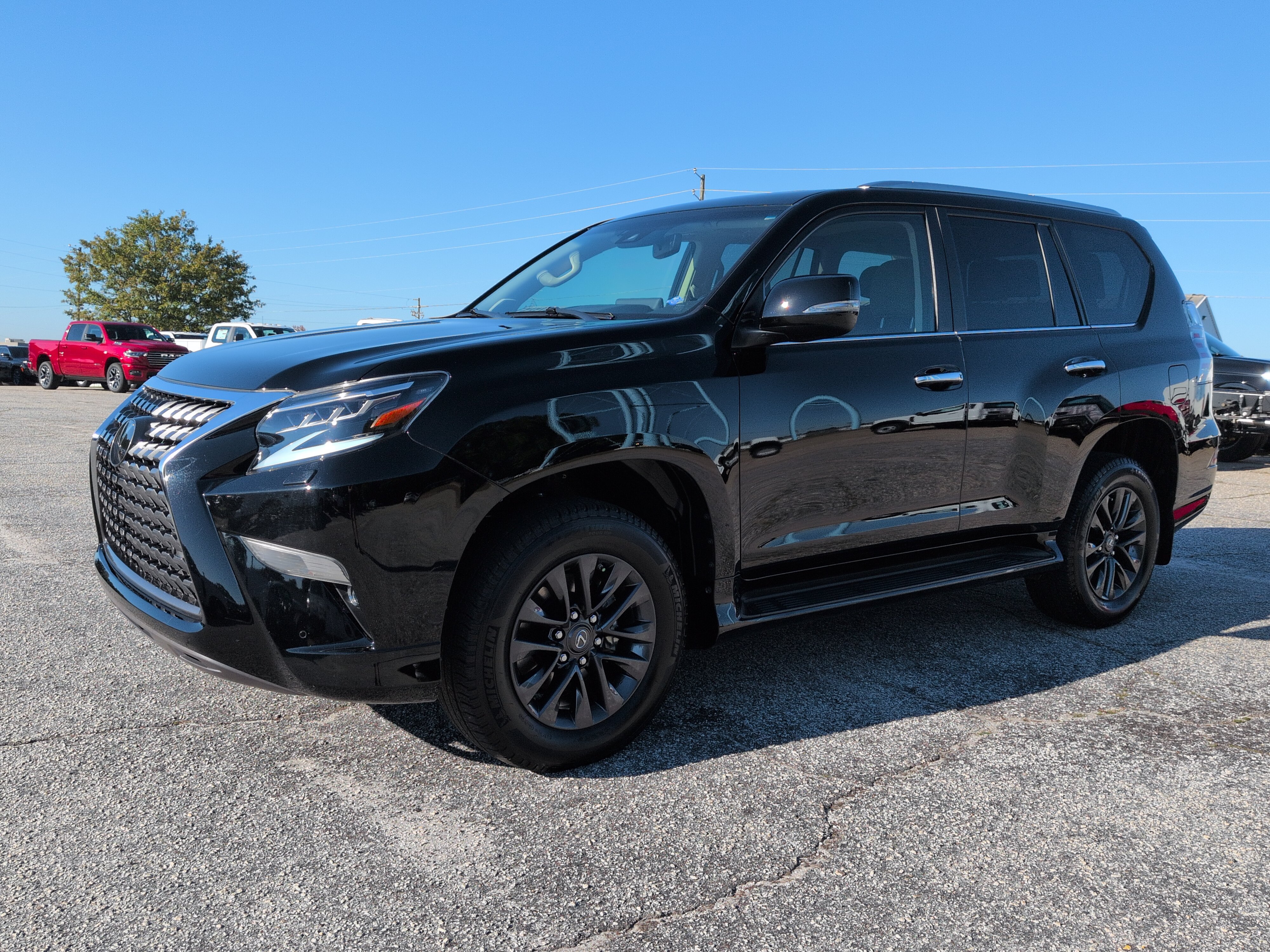Used 2022 Lexus GX 460 Premium w/ Premium Package AWD/4WD image 6