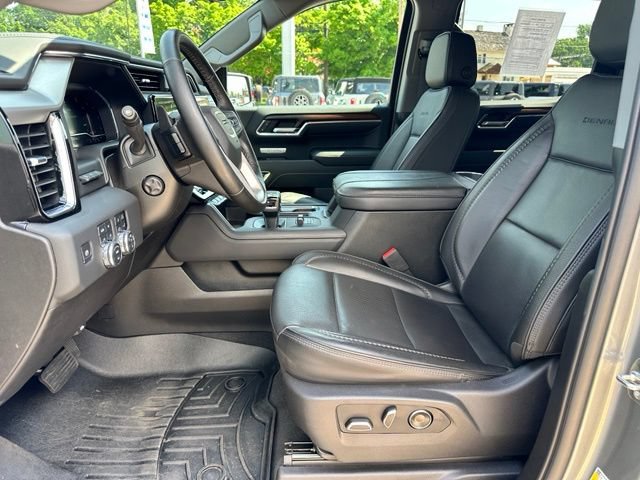 Used 2025 GMC Sierra 1500 Denali w/ Denali Reserve Package AWD/4WD image 36