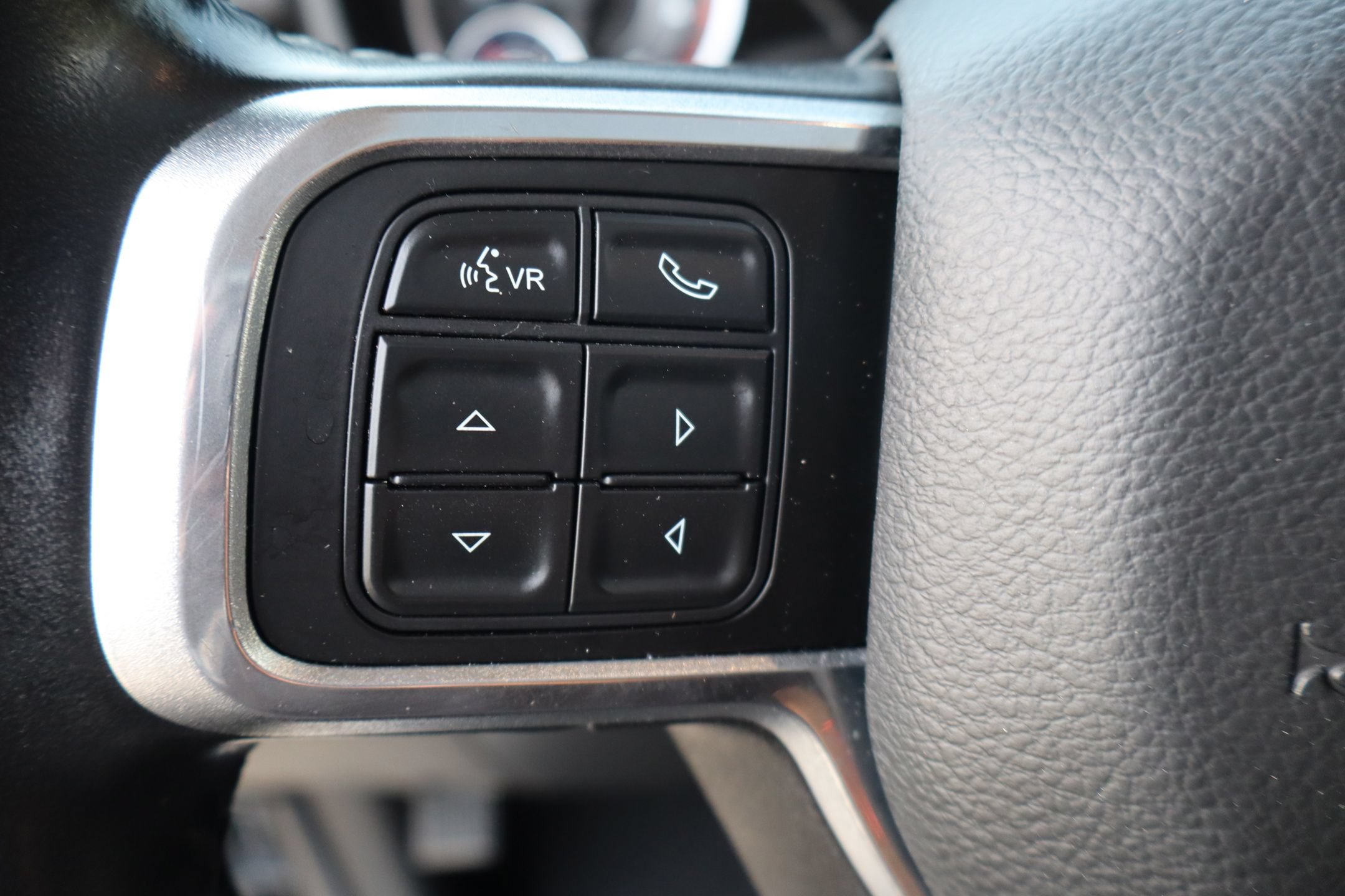 Used 2022 RAM 3500 Laramie AWD/4WD image 16
