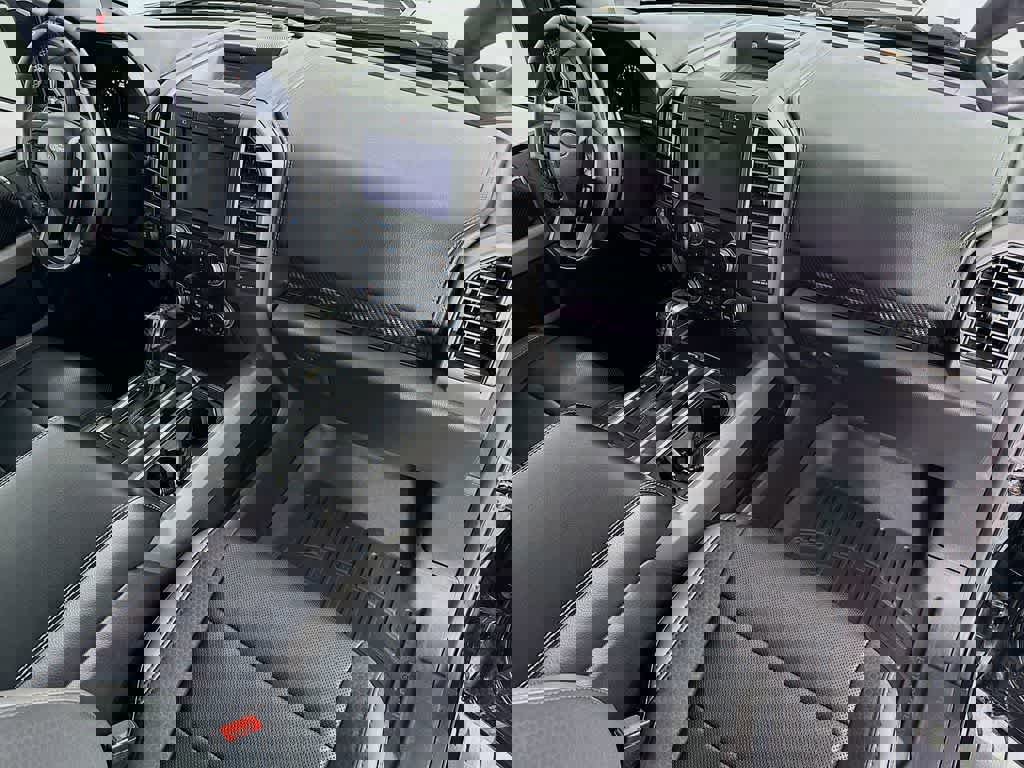 Certified 2019 Ford F150 Raptor w/ Equipment Group 802A Luxury image 33