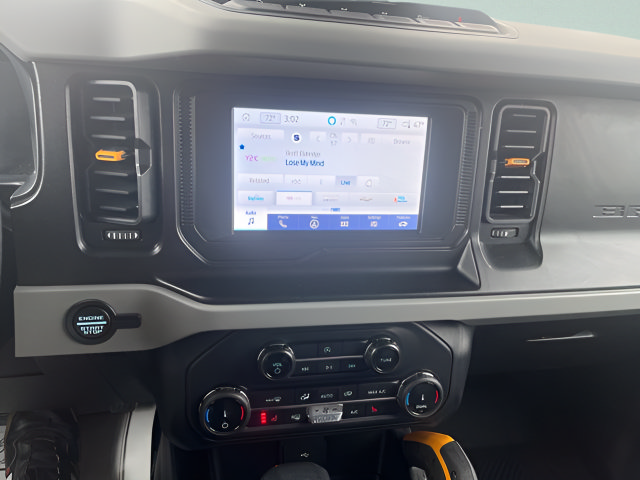 Certified 2022 Ford Bronco Badlands w/ Sasquatch Package AWD/4WD image 10