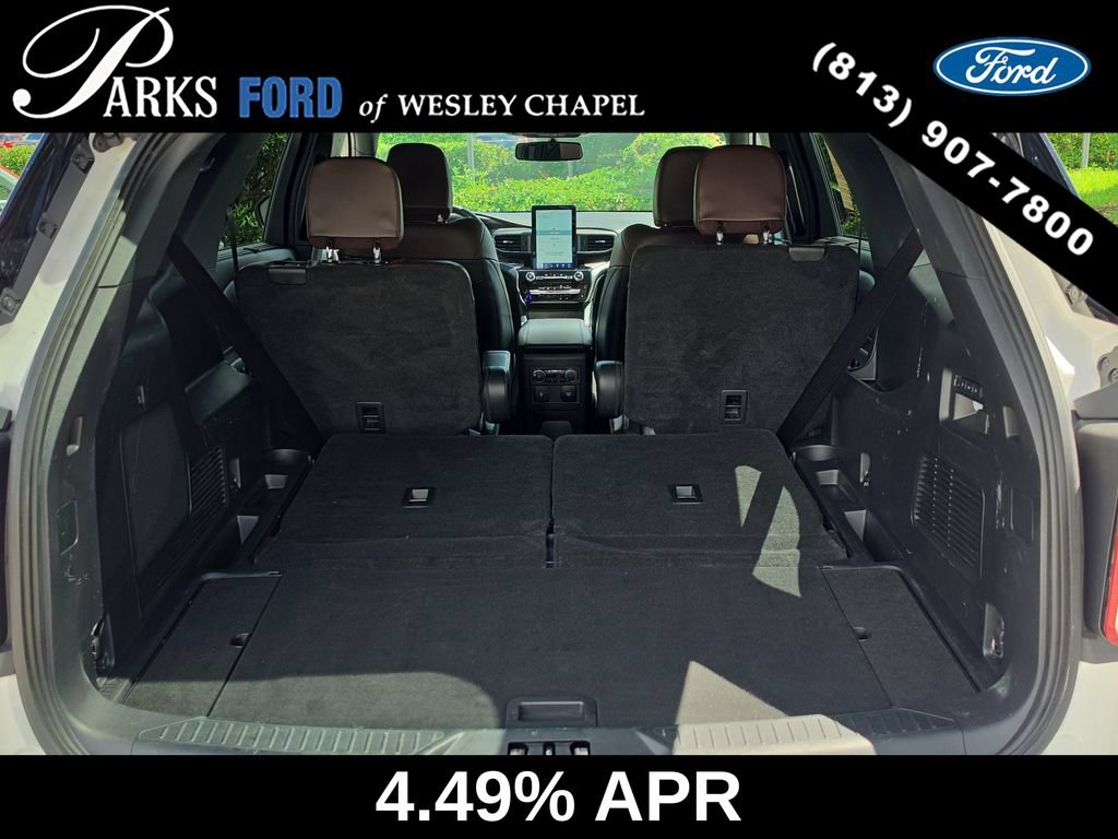 Certified 2022 Ford Explorer Platinum w/ Equipment Group 601A AWD/4WD image 9