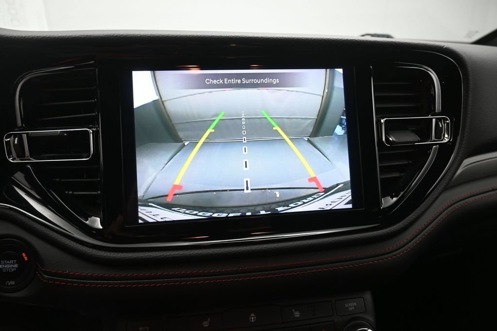 Used 2025 Dodge Durango GT AWD/4WD image 3