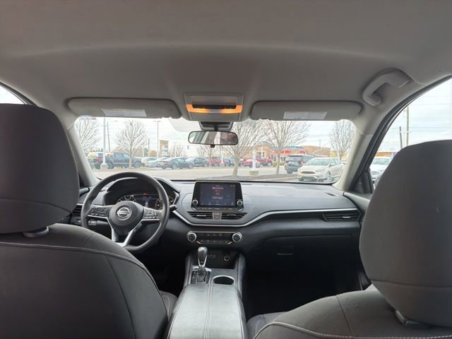 Used 2022 Nissan Altima 2.5 SV image 14
