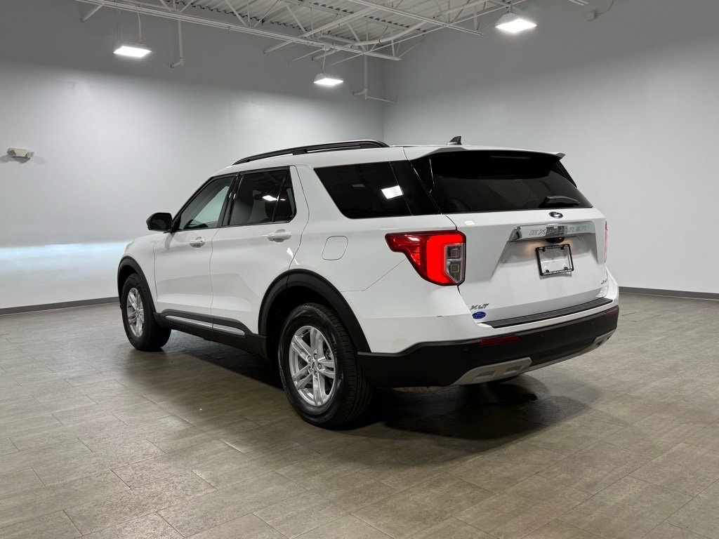 Certified 2024 Ford Explorer XLT w/ Equipment Group 202A image 6