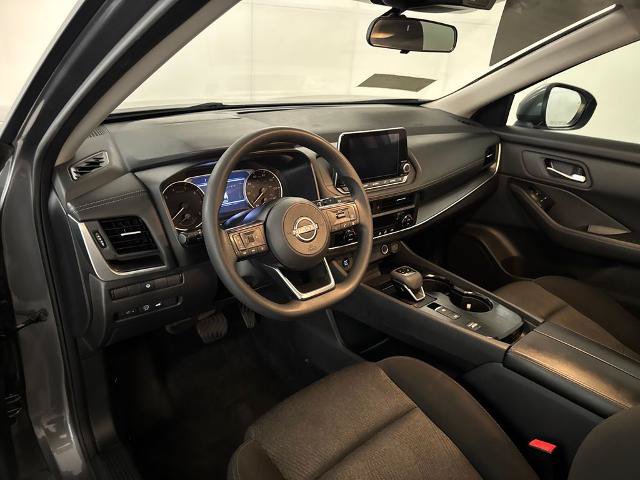 Used 2024 Nissan Rogue SV FWD image 6