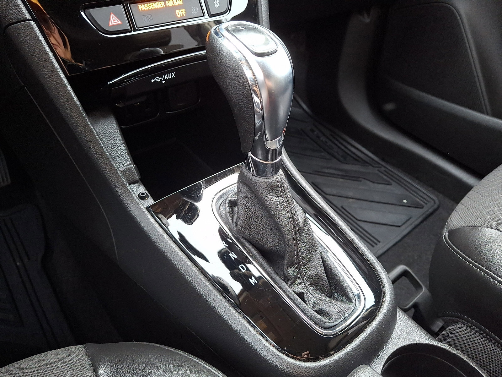 Used 2022 Buick Encore Preferred w/ Safety Package image 22