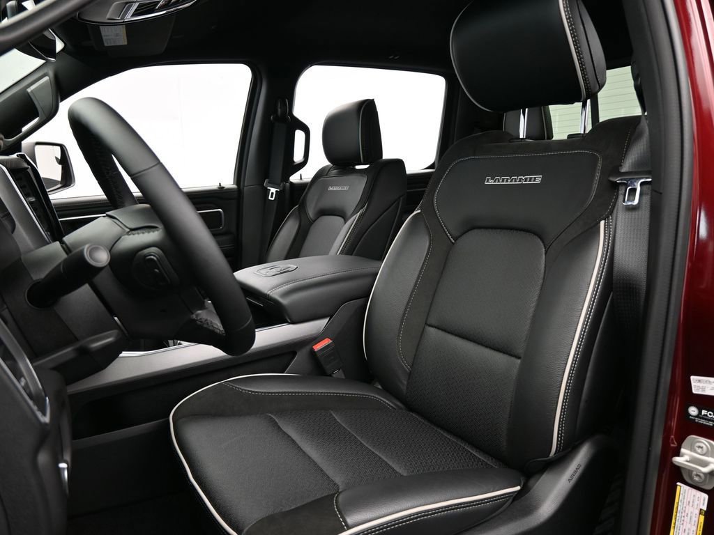 Used 2025 RAM 1500 Laramie image 10