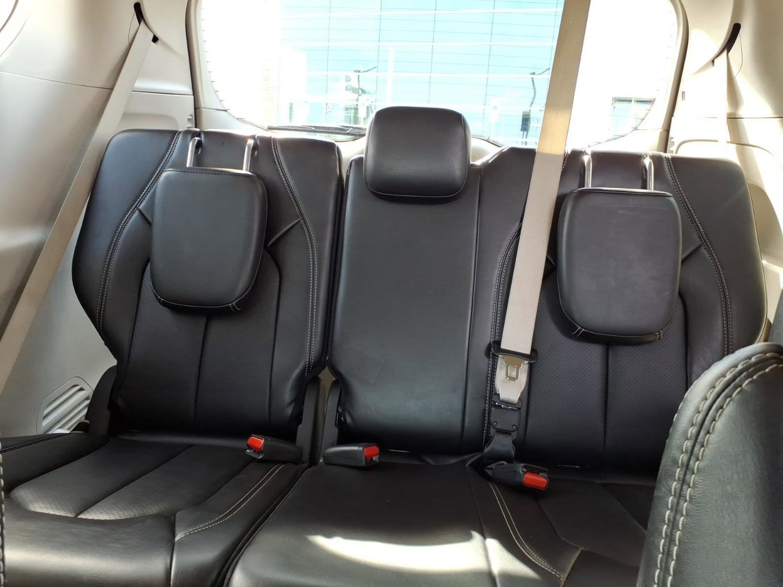 Used 2024 Chrysler Pacifica Touring-L image 14