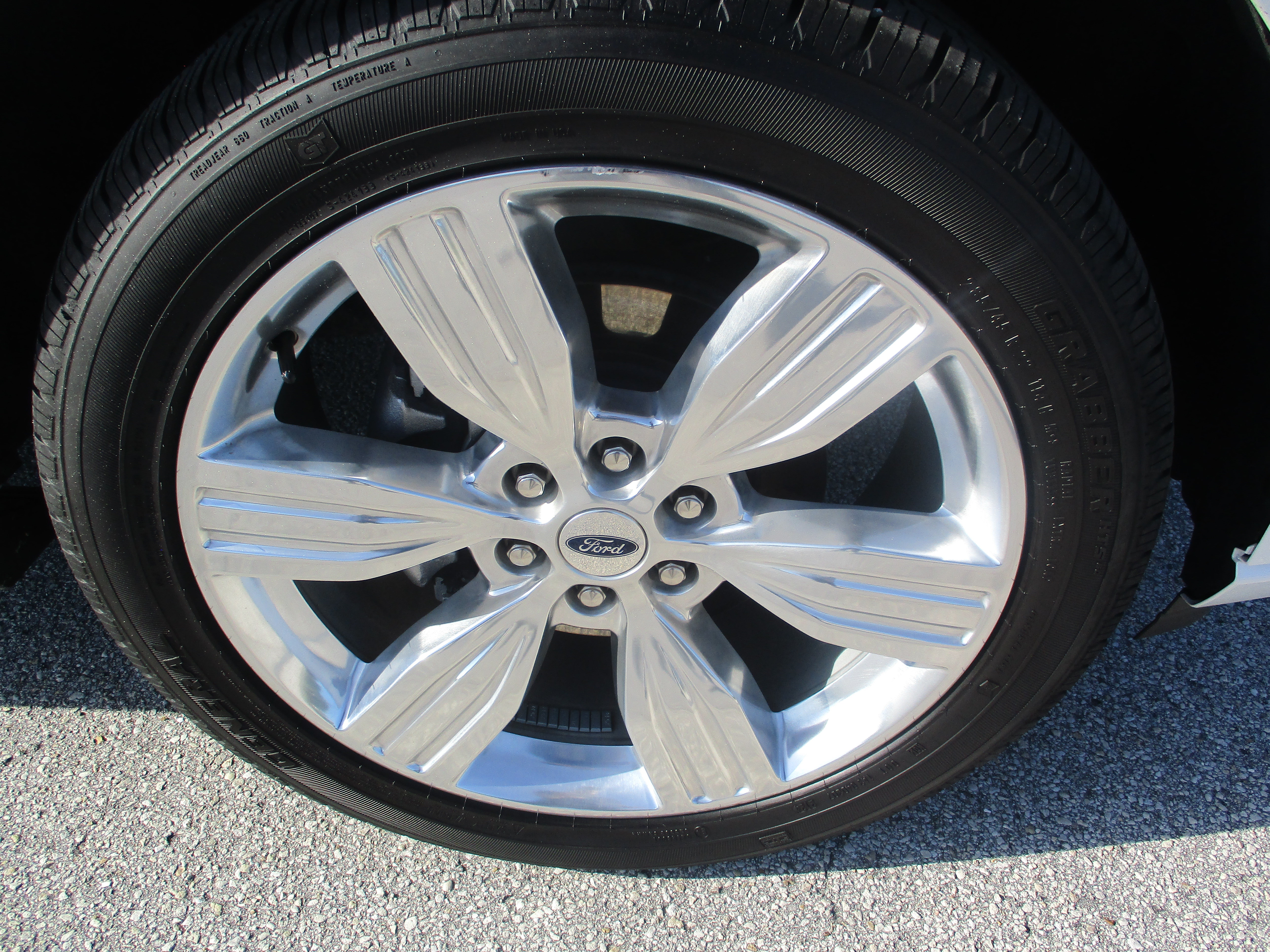 Certified 2024 Ford Expedition Max Platinum RWD image 9