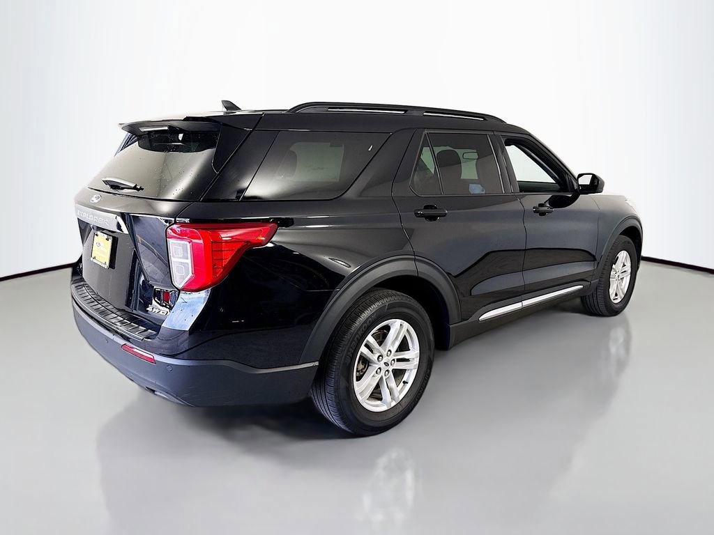 Certified 2023 Ford Explorer XLT image 5