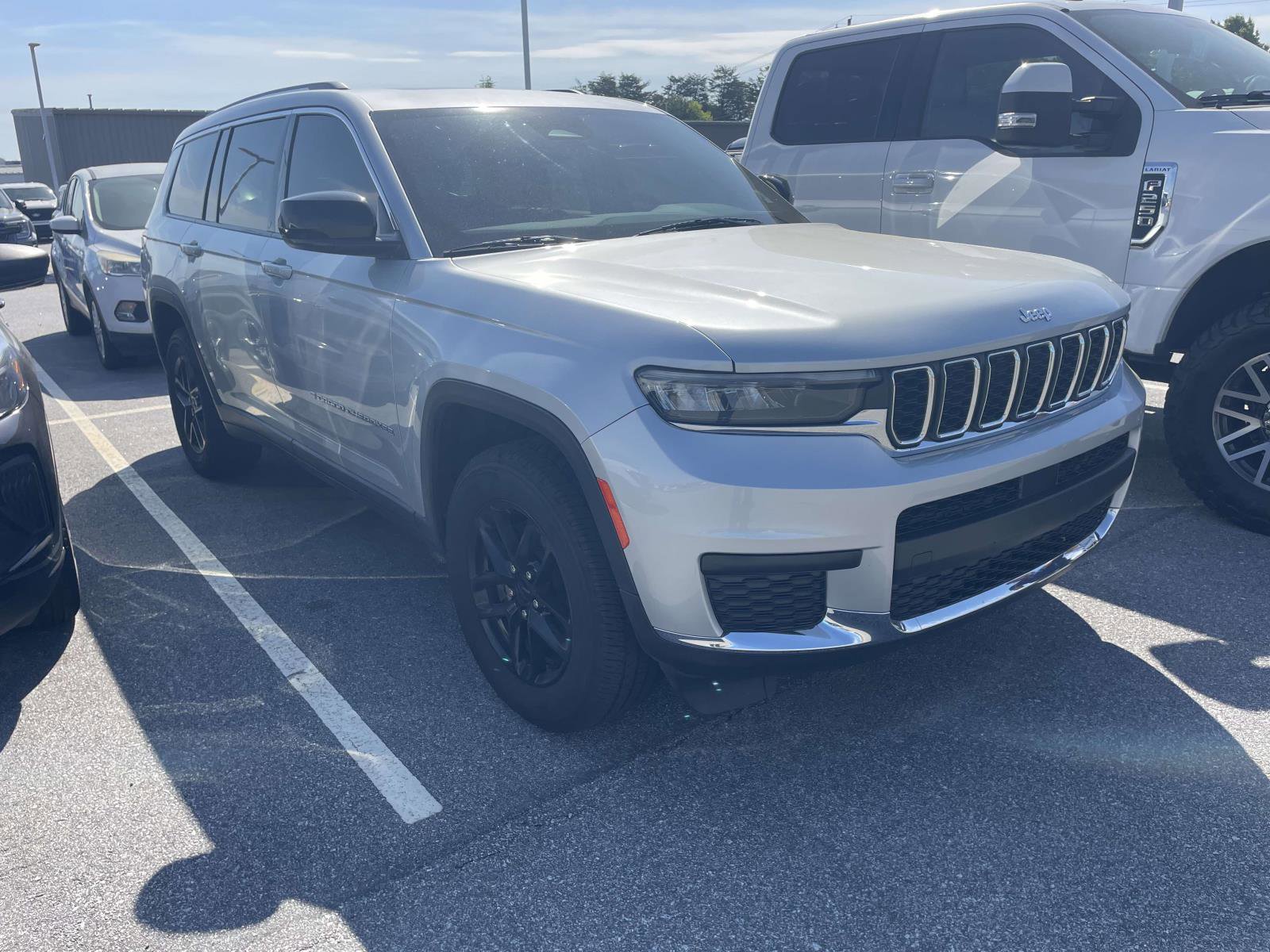Used 2021 Jeep Grand Cherokee L Laredo w/ Luxury Tech Group I RWD video 2