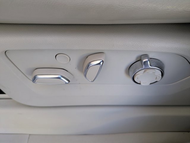 Used 2021 Cadillac Escalade Premium Luxury Platinum image 25