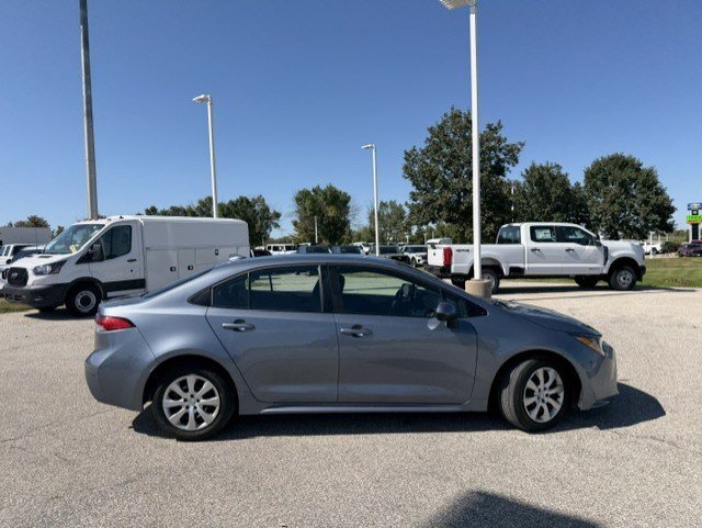 Used 2025 Toyota Corolla LE FWD image 10