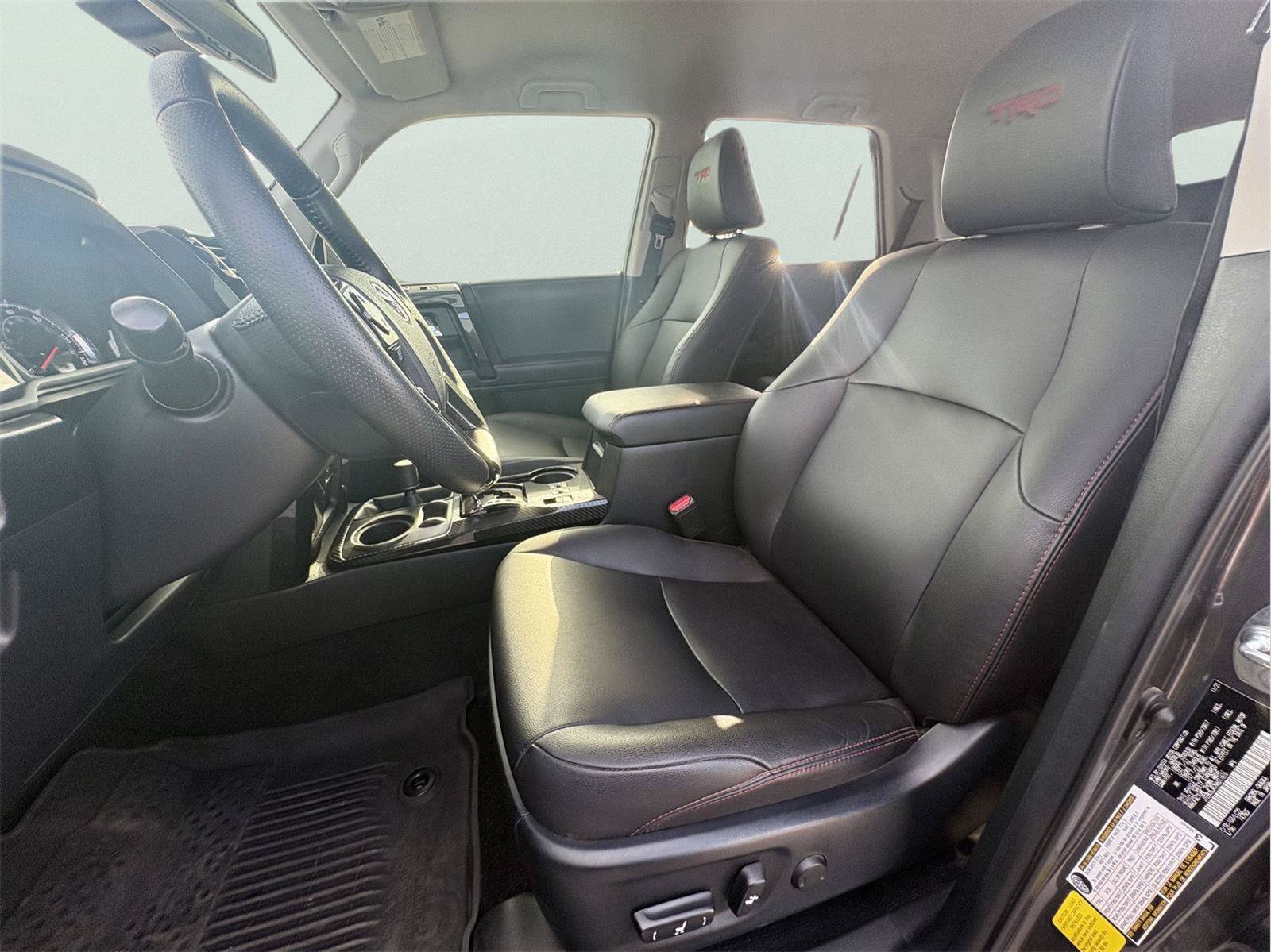 Used 2022 Toyota 4Runner TRD Off-Road Premium AWD/4WD image 16