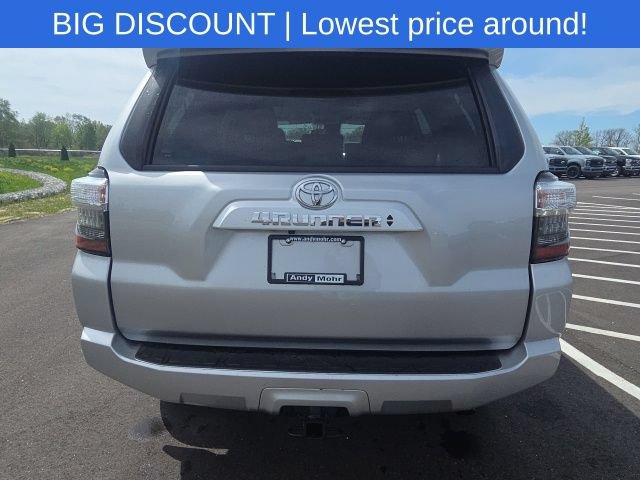 Used 2021 Toyota 4Runner SR5 AWD/4WD image 11