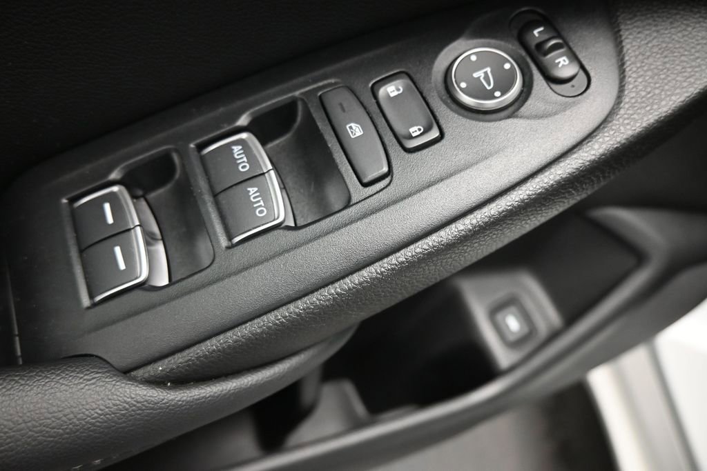 Used 2022 Honda Accord Sport image 10