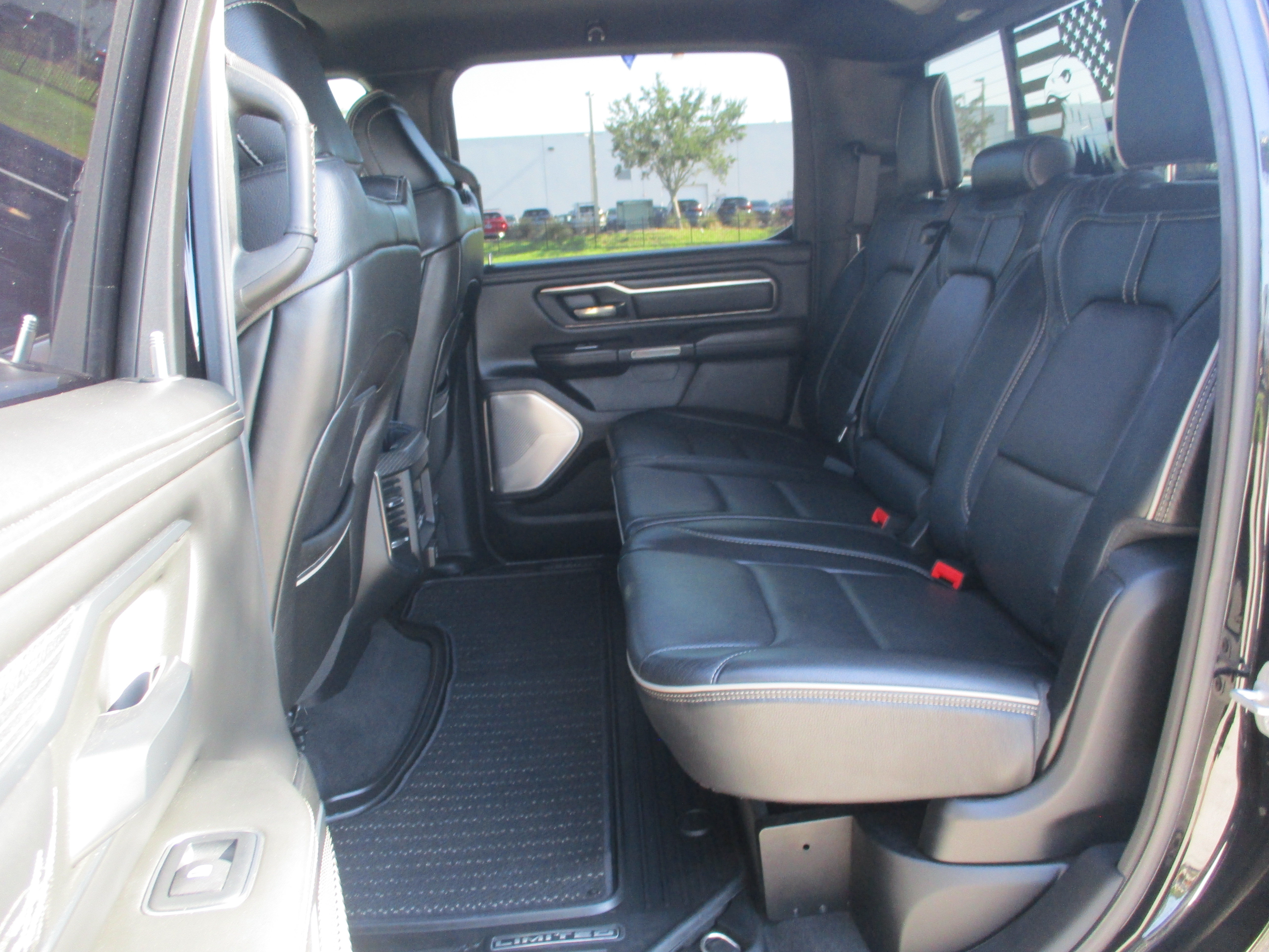 Used 2019 RAM 1500 Limited AWD/4WD image 13